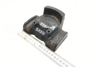 Piesă reglare arc lamelar axa față stânga scania 2326005/2326006 1 Piesă reglare arc lamelar axa față stânga scania 2326005/2326006