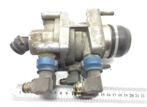 Supapă principală de frână man - coduri compatibile: 81523206143, 81523206125 1 Supapă principală de frână man – coduri compatibile: 81523206143, 81523206125