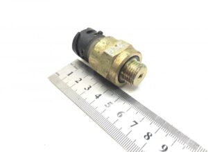 Senzor presiune volvo 20424060 3963480 - dimensiune compactă 1 Senzor presiune volvo 20424060 3963480 – dimensiune compactă