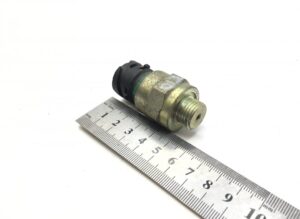 Senzor presiune ulei volvo 20424056-3963476 1 Senzor presiune ulei volvo 20424056-3963476