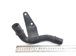 Conductă de lichid de răcire scania cu suport metalic și cot, lungime 21 cm 1 Conductă de lichid de răcire scania cu suport metalic și cot, lungime 21 cm