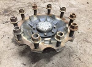 Butuc roată cu tambur de frână pe axa față stânga pentru mercedes a6553340101 1 Butuc roată cu tambur de frână pe axa față stânga pentru mercedes a6553340101