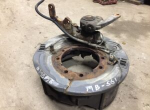 Suport frână cu tambur axa motrică stânga mercedes a6174233211 / 6174230630 / a9424230306