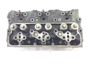 Chiuloasă motor volvo 8192725 8113262 3978805 8113828 1 Chiuloasă motor volvo 8192725 8113262 3978805 8113828