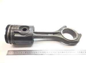 Set piston și bieletă volvo (coduri: 8192800, 85013588, 40308600, 87-141900-00, 0386200, 85019588, 20522262) 1 Set piston și bieletă volvo (coduri: 8192800, 85013588, 40308600, 87-141900-00, 0386200, 85019588, 20522262)