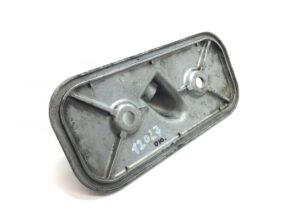 Capac lateral motor volvo (cod: 420121-11) 1 Capac lateral motor volvo (cod: 420121-11)