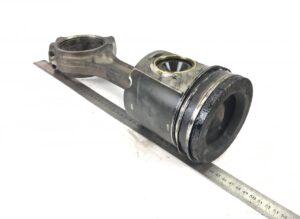 Set piston și biela pentru scania - coduri: 1401729, 1768416, 1538036, 1798603, 1765591 1 Set piston și biela pentru scania – coduri: 1401729, 1768416, 1538036, 1798603, 1765591