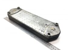 Răcitor de ulei motor pentru Scania 1448933, 1543688, 1900032, 1400861, 2793574, 1333183