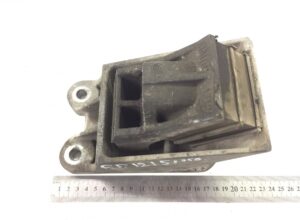 Izolator de vibrații motor față dreapta man 81962100614