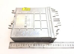 Unitate de control cutie de viteze (ecu) volvo 20767160-14 - dimensiuni: 23cm x 18cm 1 Unitate de control cutie de viteze (ecu) volvo 20767160-14 – dimensiuni: 23cm x 18cm