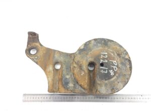 Suport arc pneumatic axa față dreapta renault 5010294086 - piesă uzată 1 Suport arc pneumatic axa față dreapta renault 5010294086 – piesă uzată