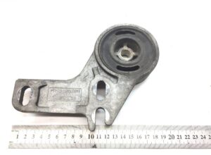 Izolator de vibrații pentru radiator stânga scania 1492746, 1762623 1 Izolator de vibrații pentru radiator stânga scania 1492746, 1762623