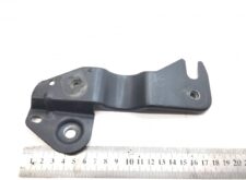Suport parasolar stânga Scania 1355661, piesă metalică neagră