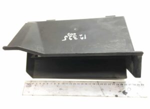 Capac filtru de aer cabină scania cod 12 332 1 Capac filtru de aer cabină scania cod 12 332