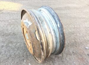 Jantă volvo 22. 5×7. 5-12 second hand ruginită