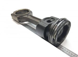 Set piston și bielă volvo 20480806, 20480803, 85001361, 85007361, 21144835, 037pi00107000-13 1 Set piston și bielă volvo 20480806, 20480803, 85001361, 85007361, 21144835, 037pi00107000-13