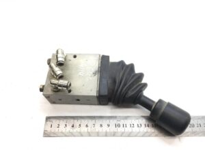 Levier hidraulic scania 0009084 14750430 14750440