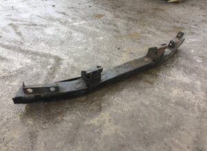 Bară de protecție față pentru volvo – cod 20713554