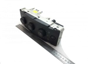 Panou de comandă pentru încălzirea cabinei volvo, cod 20861542 1 Panou de comandă pentru încălzirea cabinei volvo, cod 20861542