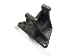 Suport arc lamelar axa față stânga scania 1725915/1325808/1493210/1825808 1 Suport arc lamelar axa față stânga scania 1725915/1325808/1493210/1825808