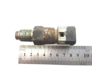 Senzor de viteză tahograf vdo pentru volvo 1594138 8150500 1 Senzor de viteză tahograf vdo pentru volvo 1594138 8150500