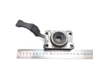 Blocare grilă stânga volvo 82213089 1 Blocare grilă stânga volvo 82213089