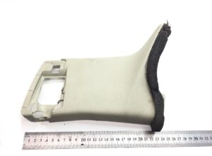 Capac din plastic pentru bord volvo - coduri 82869573, 82917929 1 Capac din plastic pentru bord volvo – coduri 82869573, 82917929