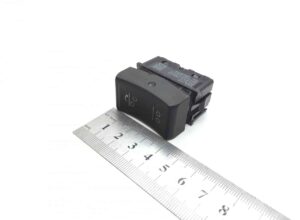 Întrerupător electric pentru reglaj oglinzi volvo 21878544 1 Întrerupător electric pentru reglaj oglinzi volvo 21878544