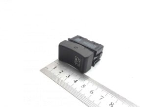 Buton întrerupător volvo 21211228 12v 1 Buton întrerupător volvo 21211228 12v