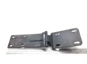 Suport spoiler pentru acoperișul cabinei volvo 84031662