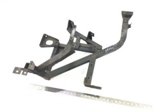 Suport compresor ac scania 2263021 1938963 - piesă metalică pentru montare compresor aer condiționat 1 Suport compresor ac scania 2263021 1938963 – piesă metalică pentru montare compresor aer condiționat