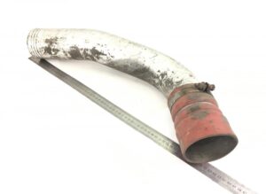 Conductă intercooler scania – model 483126 – uzată, cu conector roșu