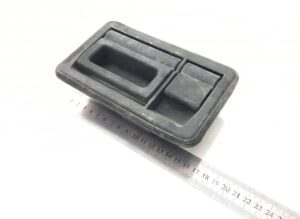 Mâner lateral pentru autobuz volvo - coduri 21058995, 20533110, 70326647 1 Mâner lateral pentru autobuz volvo – coduri 21058995, 20533110, 70326647