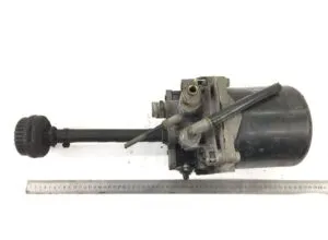 Uscător de aer volvo 70369129 complet cu accesorii și conducte