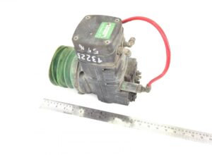 Pompa centrală de lubrifiere volvo 05111, cod 143223, model st16