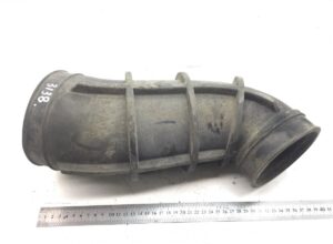 Conductă filtru de aer pentru volvo - cod 70312377 1 Conductă filtru de aer pentru volvo – cod 70312377