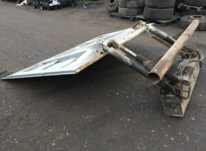 Platformă de încărcare pentru volvo model 77700639 - utilaj industrial second-hand 1 Platformă de încărcare pentru volvo model 77700639 – utilaj industrial second-hand