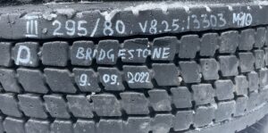 Roată bridgestone volvo 295/80r22. 5 v8. 25 133/03 m+s 09. 09. 2022