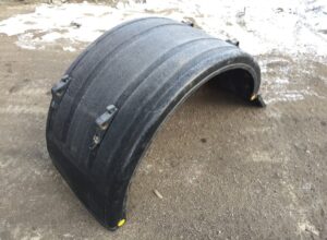 Apărător de noroi pentru axa motrică stânga daf