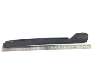Capac din plastic sub parbriz stânga pentru volvo – 5010225825 / 20754427 / 5010301148