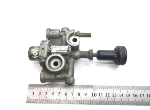 Supapă de eliberare a frânei de parcare scania wabco 4320500320 1 Supapă de eliberare a frânei de parcare scania wabco 4320500320