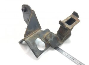 Suport bară față stânga volvo 20499240-13 1 Suport bară față stânga volvo 20499240-13