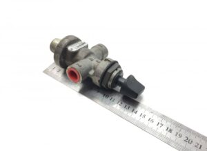 Supapă de eliberare a frânei de parcare mercedes a0049978836 (0049978836) 1 Supapă de eliberare a frânei de parcare mercedes a0049978836 (0049978836)