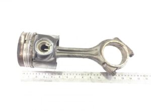 Set piston și bielă mercedes a9060300620 / a9060304117 1 Set piston și bielă mercedes a9060300620 / a9060304117