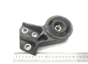 Izolator de vibrații pentru radiator dreapta scania 1791181
