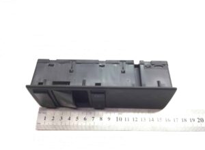Comutator geamuri electrice dreapta mercedes 9605450913 / a9605450913 1 Comutator geamuri electrice dreapta mercedes 9605450913 / a9605450913