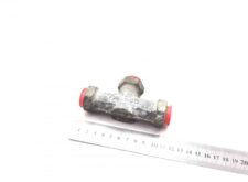 Valvă de aer pentru sistem pneumatic, conexiune în T, metalică, 3 căi, cu capace de protecție roșii