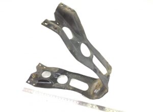 Suport metalic pentru arc pneumatic de ridicare, deflector axă inferioară, ax secundar scania 1847583