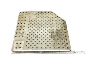 Placă de acoperire perforată pentru cadru scania 2150647/1888797/1888794