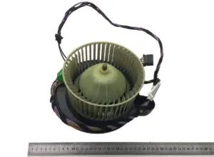 Ventilator de încălzire mercedes coduri 0028302408, 0028304008, 0038308908